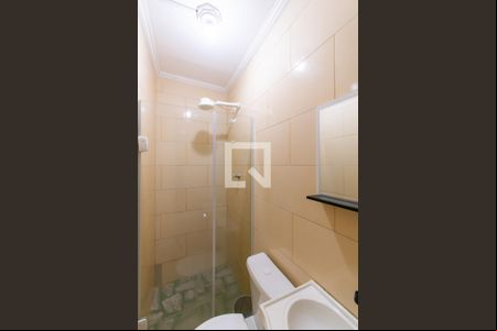 Banheiro de casa de condomínio para alugar com 1 quarto, 20m² em Cidade São Mateus, São Paulo