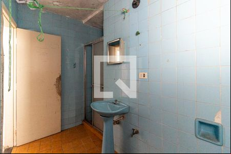 Banheiro de kitnet/studio à venda com 1 quarto, 49m² em República, São Paulo