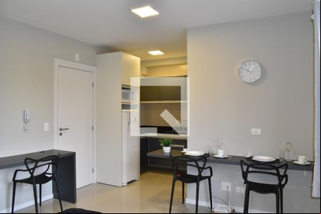 Studio de kitnet/studio para alugar com 1 quarto, 21m² em Centro, Curitiba