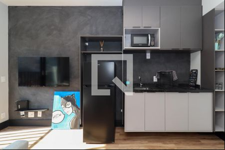 Sala/Cozinha de kitnet/studio à venda com 1 quarto, 28m² em Vila Madalena, São Paulo