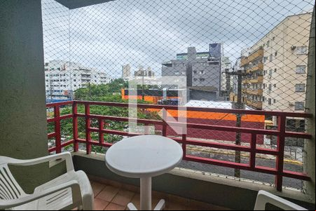 Varanda de apartamento para alugar com 2 quartos, 68m² em Jardim Tres Marias, Guarujá