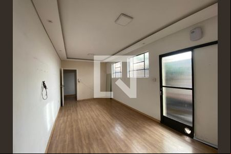 Sala 1 de casa à venda com 4 quartos, 180m² em Brasiléia, Betim