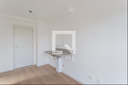 Sala/Cozinha de kitnet/studio à venda com 1 quarto, 27m² em Moema, São Paulo