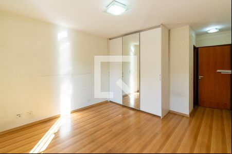 Suíte 1 de casa para alugar com 3 quartos, 131m² em Parque Jabaquara, São Paulo