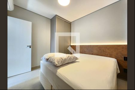 Quarto de kitnet/studio à venda com 1 quarto, 40m² em Savassi, Belo Horizonte