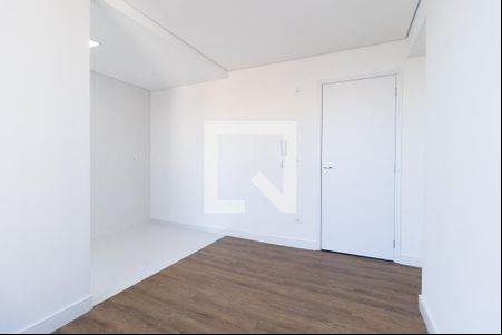 Sala de apartamento para alugar com 1 quarto, 44m² em Pinheirinho, Curitiba