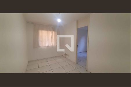 Sala de apartamento para alugar com 2 quartos, 47m² em Santa Maria, Osasco