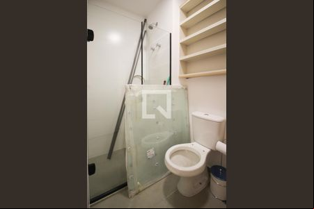 Banheiro de kitnet/studio à venda com 1 quarto, 37m² em Indianópolis, São Paulo
