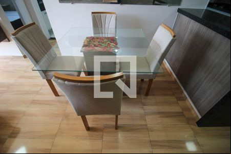 Sala de apartamento para alugar com 2 quartos, 56m² em Chácaras Reunidas São Jorge, Sorocaba