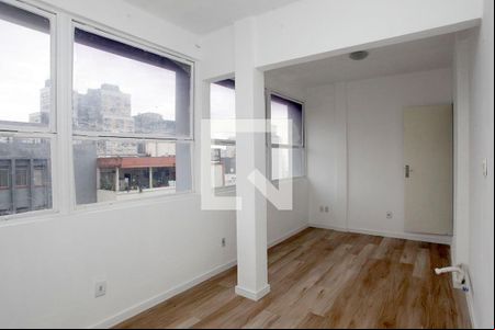 Studio - Sala / Quarto / Cozinha de kitnet/studio à venda com 1 quarto, 22m² em Centro Histórico, Porto Alegre