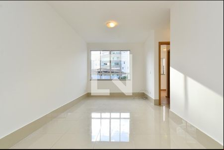 Sala de apartamento para alugar com 2 quartos, 67m² em Carmo, Belo Horizonte