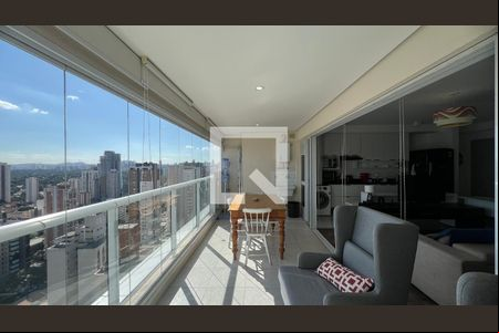 Varanda de kitnet/studio à venda com 1 quarto, 57m² em Pinheiros, São Paulo