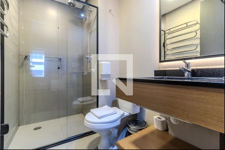 Banheiro de kitnet/studio à venda com 1 quarto, 29m² em República, São Paulo