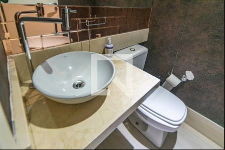 Lavabo de casa de condomínio à venda com 3 quartos, 260m² em Vila Alice, Santo André