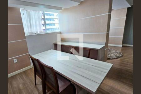 Área comum de kitnet/studio para alugar com 1 quarto, 30m² em Centro, Curitiba