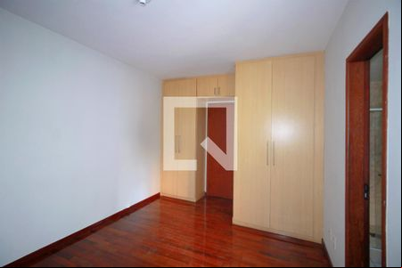 Suite 1 de apartamento para alugar com 3 quartos, 160m² em Estoril, Belo Horizonte