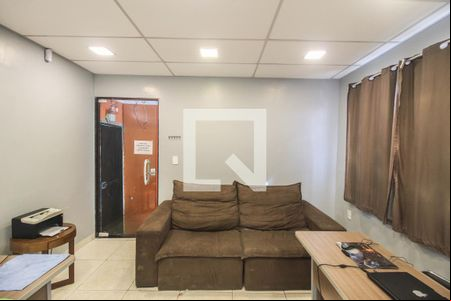 Sala/Quarto de apartamento para alugar com 1 quarto, 35m² em Centro, Nilópolis