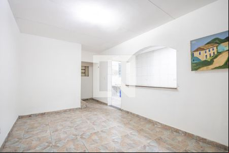 Sala de casa para alugar com 2 quartos, 152m² em Metalúrgicos, Osasco