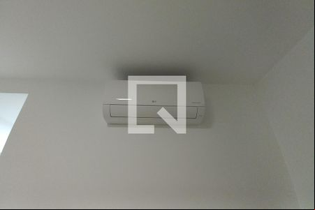 Detalhe da Suíte  de apartamento para alugar com 2 quartos, 80m² em Jardim Guanabara, Campinas