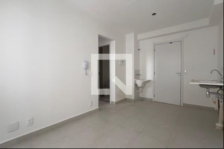Sala/Cozinha e Área de Serviço de apartamento para alugar com 2 quartos, 33m² em Parque Novo Mundo, Guarulhos