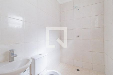 Banheiro da suíte 1 de casa de condomínio à venda com 2 quartos, 72m² em Santa Maria, Osasco