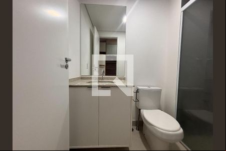 Banheiro de kitnet/studio à venda com 1 quarto, 28m² em Pinheiros, São Paulo