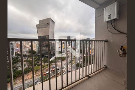 Sacada de kitnet/studio à venda com 1 quarto, 28m² em Pinheiros, São Paulo