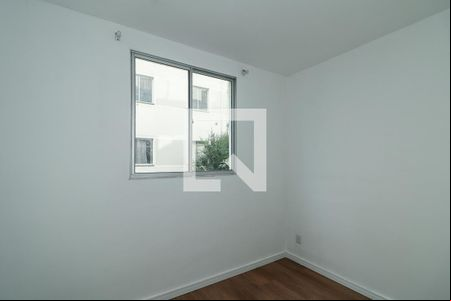 Quarto de apartamento para alugar com 2 quartos, 45m² em Parque Santa Fé, Porto Alegre