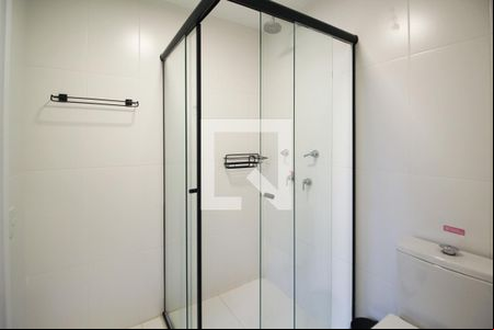 Banheiro de kitnet/studio à venda com 1 quarto, 26m² em Indianópolis, São Paulo
