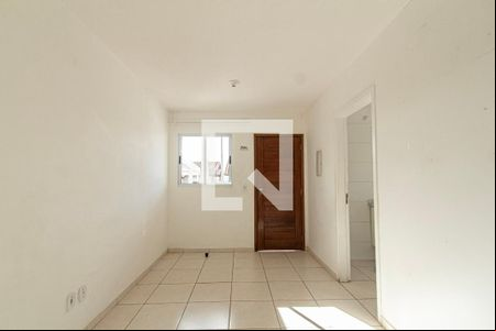 Sala  de casa de condomínio para alugar com 2 quartos, 80m² em Jardim Tropical, Sorocaba