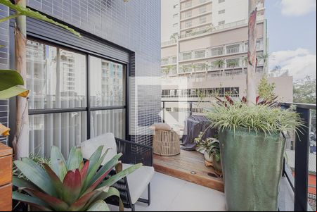 Varanda de apartamento à venda com 2 quartos, 103m² em Pinheiros, São Paulo