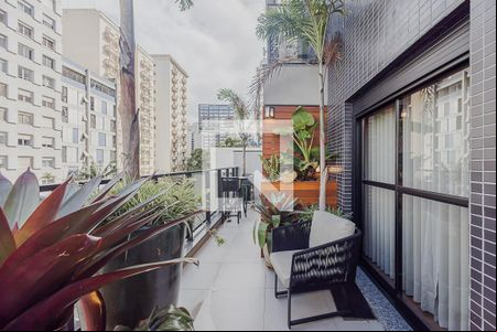 Varanda de apartamento à venda com 2 quartos, 103m² em Pinheiros, São Paulo