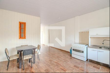 Sala e Cozinha de casa para alugar com 2 quartos, 50m² em Sarandi, Porto Alegre