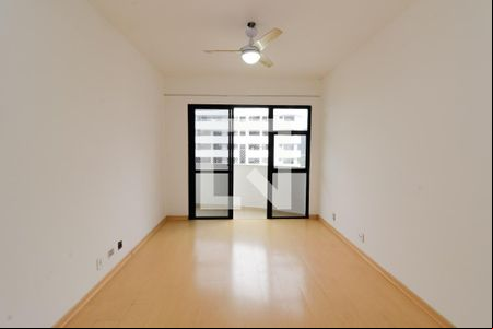 Sala de apartamento para alugar com 2 quartos, 73m² em Recreio dos Bandeirantes, Rio de Janeiro