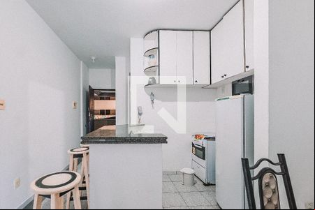 Sala/Cozinha de kitnet/studio para alugar com 1 quarto, 40m² em Pituba, Salvador