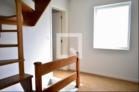 Hall de casa à venda com 3 quartos, 180m² em Chácara Inglesa, São Paulo