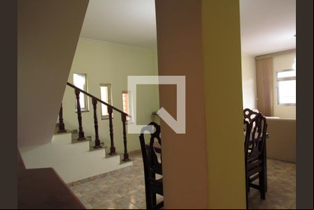 Sala de casa à venda com 3 quartos, 185m² em Centro, Osasco