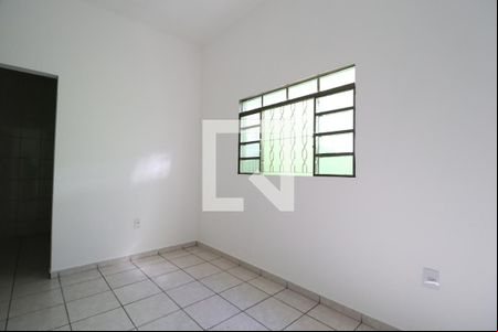 Sala de casa para alugar com 3 quartos, 54m² em Planalto, Uberlândia